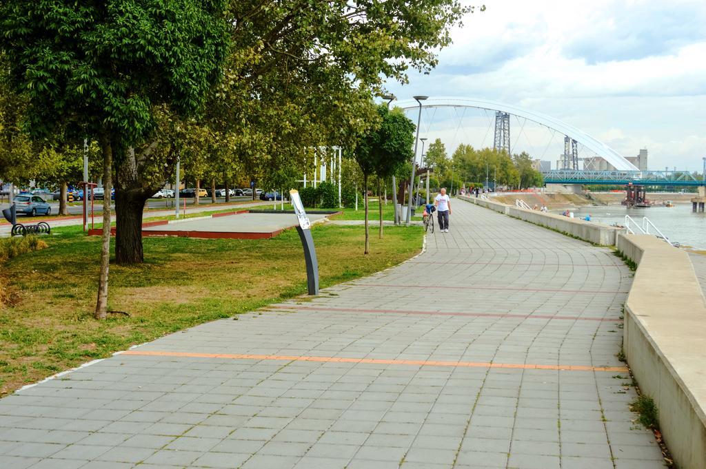 נובי סאד Apartment Riverside Gem מראה חיצוני תמונה